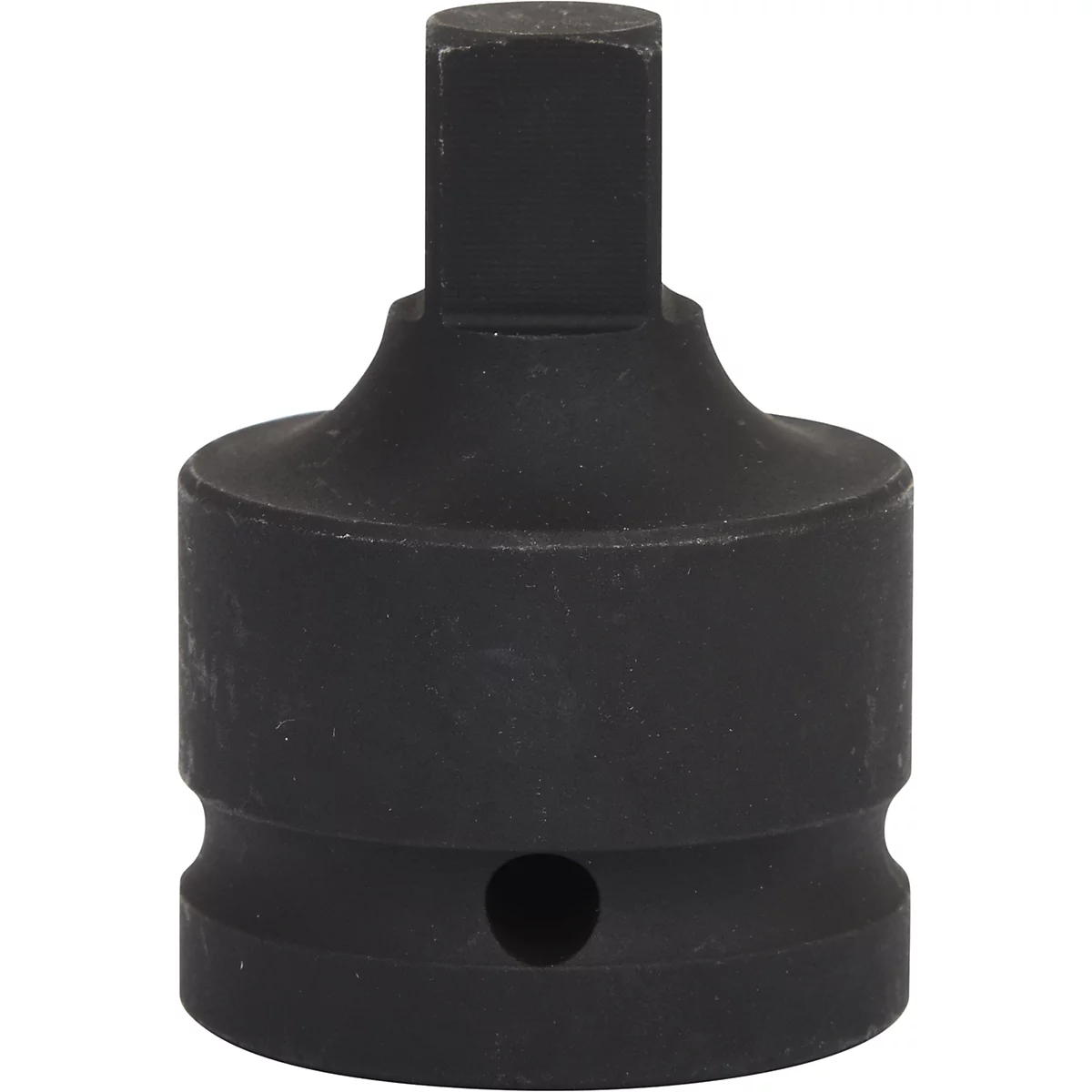 Ein schwarzer Steckschlüsselsatzadapter. Er ist aus Metall gefertigt und hat eine quadratische Aufnahme.